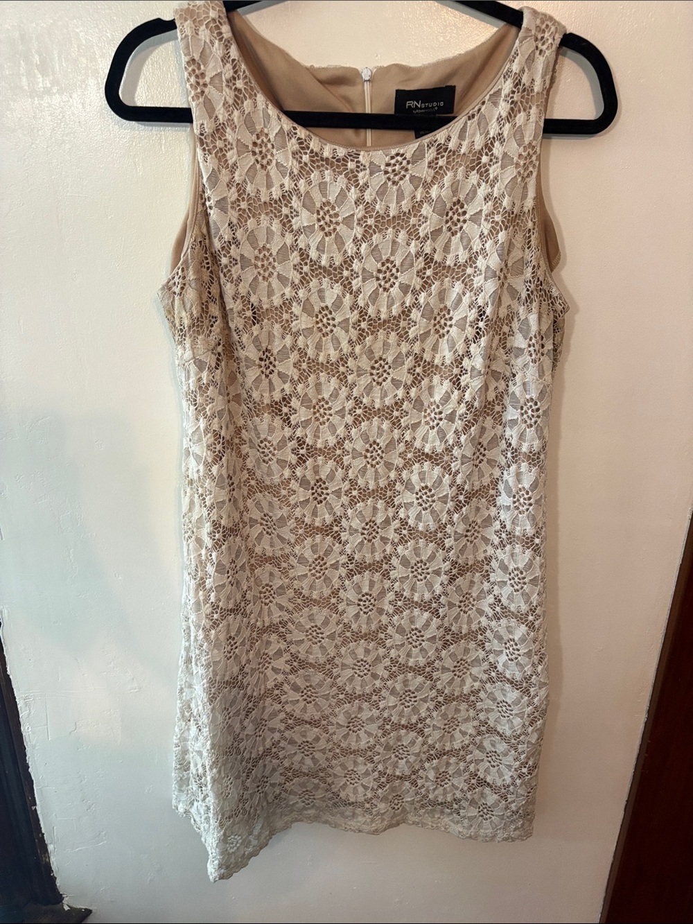 Cream Lace Sheath Dress Size 12 - Picture 2 of 9